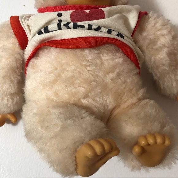 Russ Berrie Luv-Pets Gonga 7" Thumb Sucking Gorilla Plush I Love Alberta Shirt - Picture 11 of 15